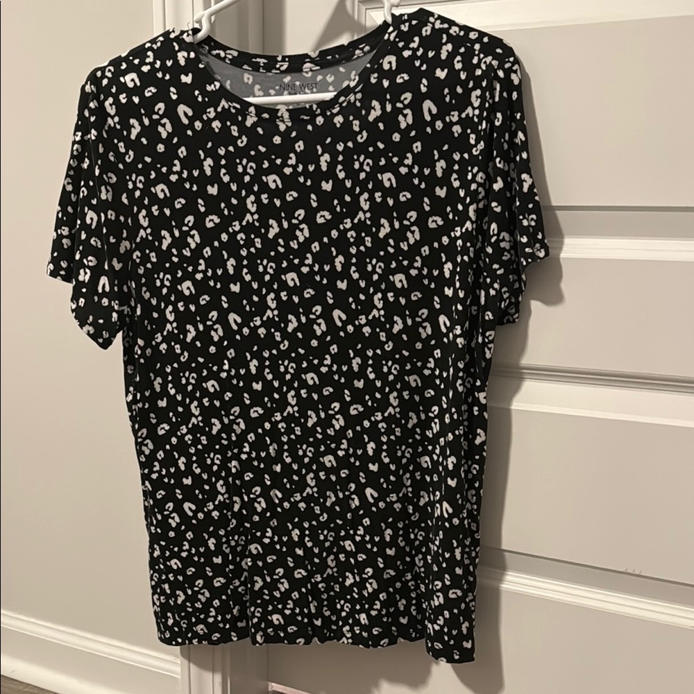 Nine West Black and White Patterned Short Sleeve Top